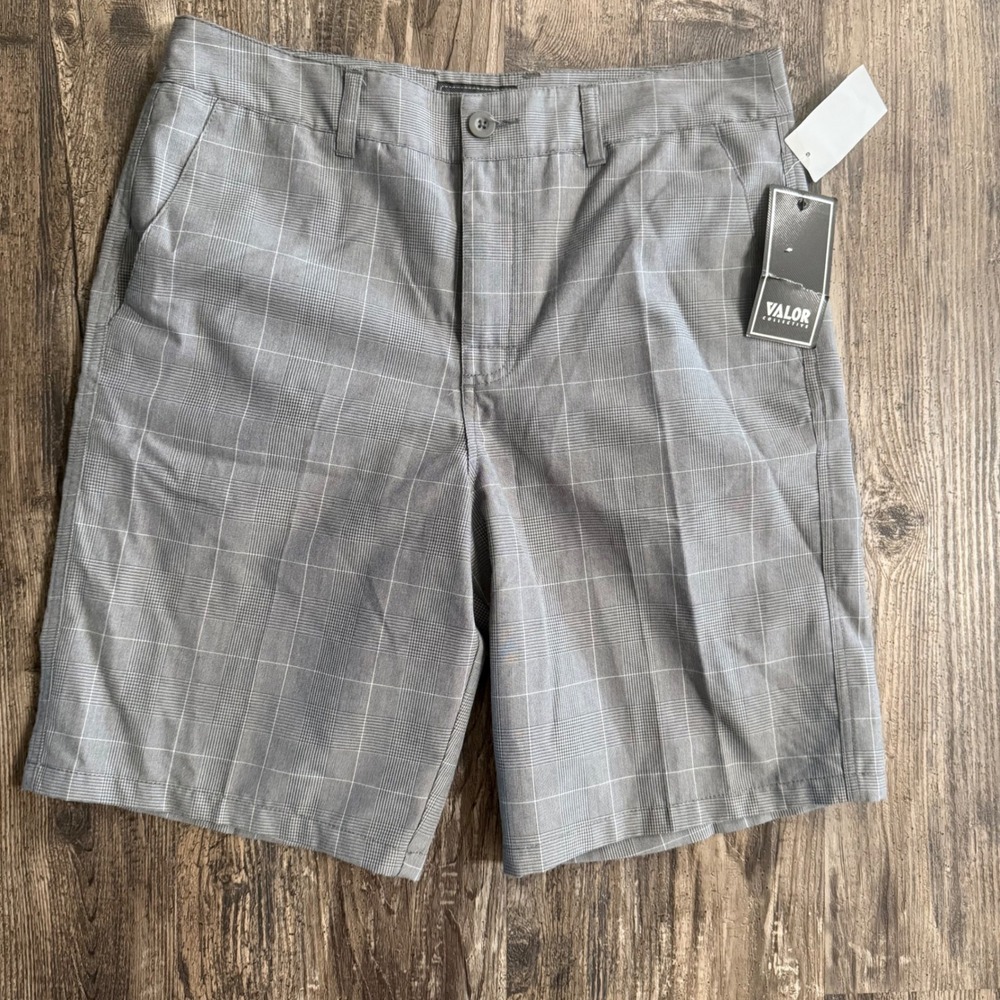 Valor Collective Mens Larson Plaid Chino Walk Shorts Charcoal Grey Size 32 NEW